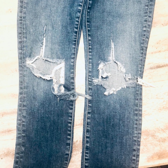 Aritzia Righ High Skinny Jeans - Picture 6 of 8